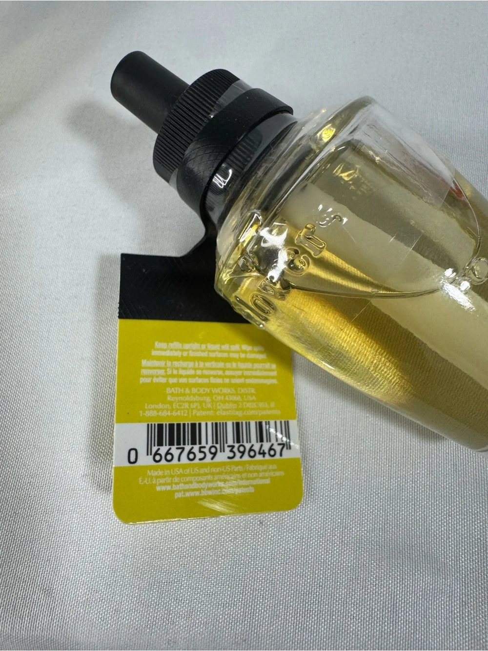 Bath & Body Works Wallflowers Laundry Room Lemon Refill - Yellow